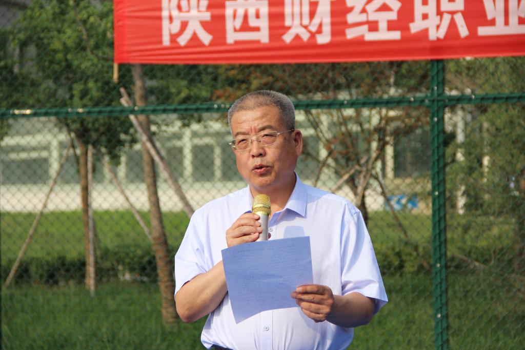 3.李启明宣布表彰决定