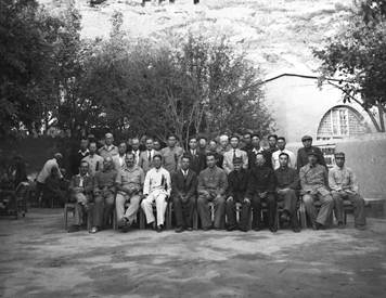 http://www.xinhuanet.com/politics/2021-04/21/1211119433_16189101792521n.jpg